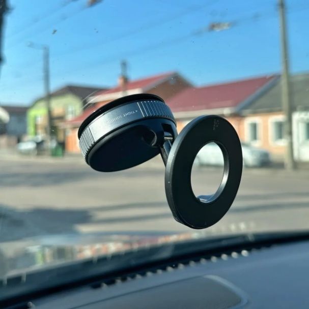 Магнітний автомобільний тримач 180 градусів для телефону з вакуумним кріпленням